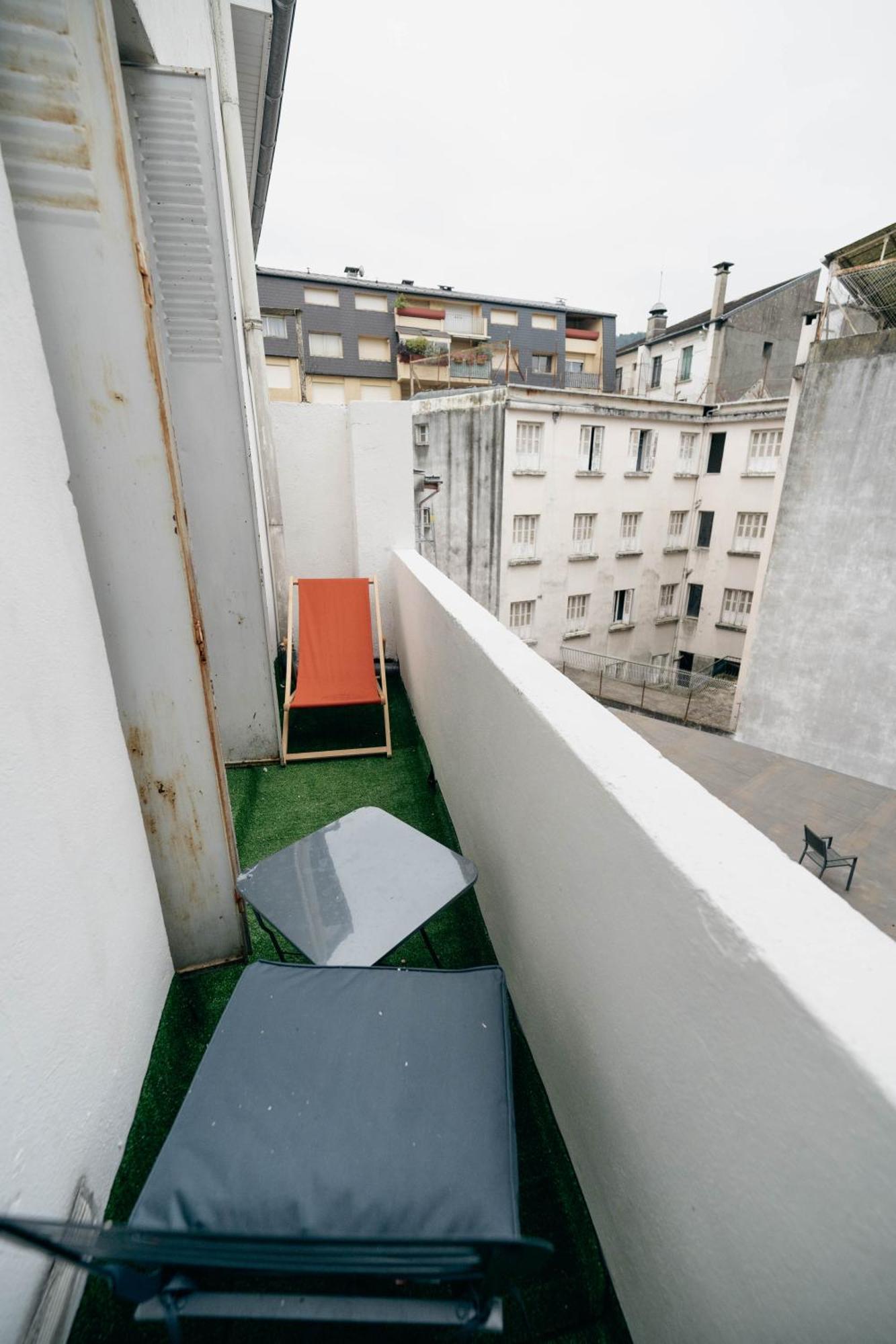 Verdant Oasis - Proche Du Centre - Wifi Gratuit - Parking A Proximite Lourdes Exteriör bild